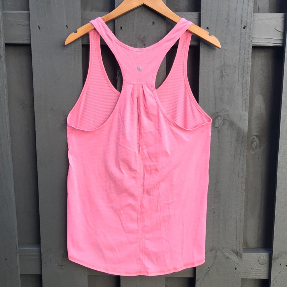 Lululemon tank size 12 in pink